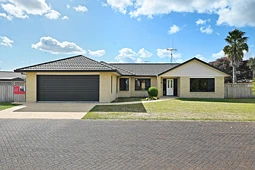 36 Cairns Crescent, Rototuna