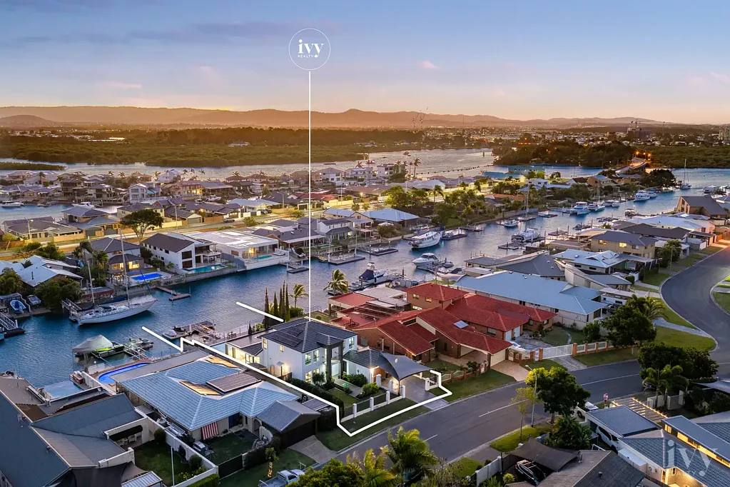 Paradise Point 5房  The Ultimate Bridge-Free Waterfront Family Home
