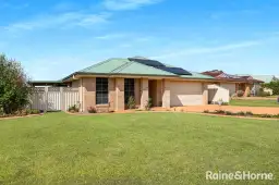 1 Lacebark Grove, Worrigee