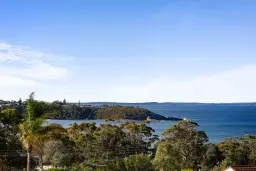 6 SEAVIEW ST, Mollymook