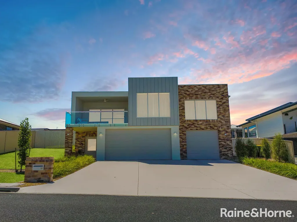 Kelso 4房  STUNNING FAMILY HOME WITH SPACE, STYLE & VIEWS