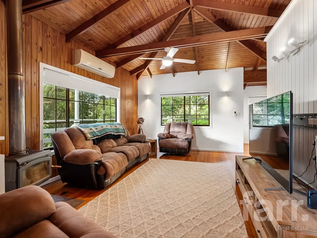 Wolffdene 6침실 RENOVATED HOME, HUGE SHED, TRANQUIL LOCATION.
