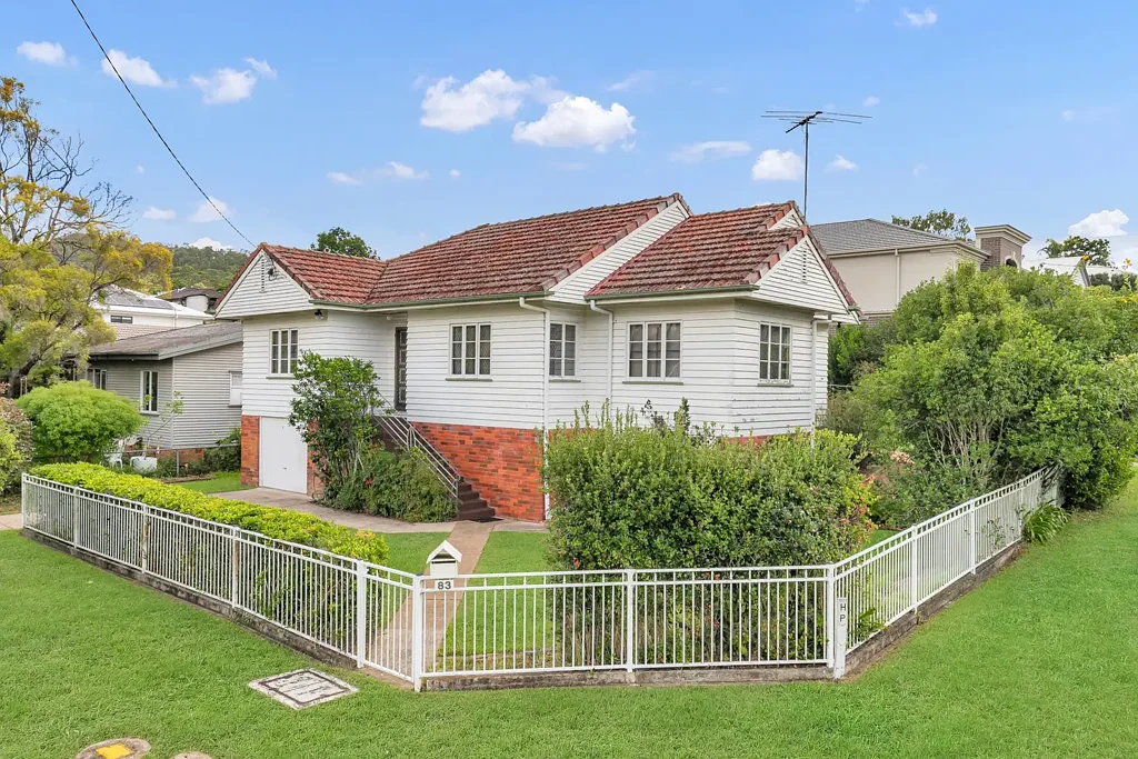 83 Goldsbrough Road, Taringa, QLD 4068