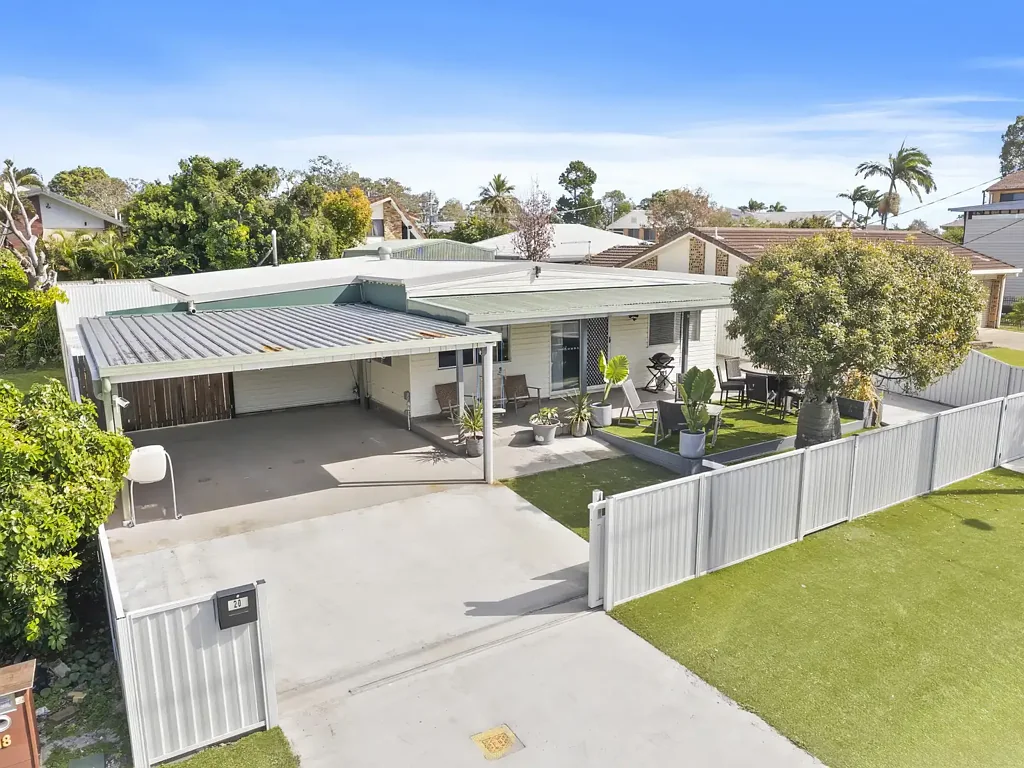 Bellara 3ห้องนอน Pool, Shed, Privacy… Make This Bribie Island Lifestyle Your Own