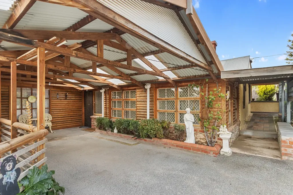Burra 2 Bedroom When Location Matters – Charming Cottage in the Heart of Burra