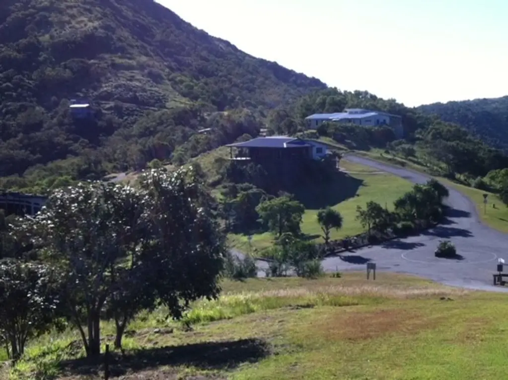 Mackay 6房  THE OWNERS HAVE HAD A FAMILY HEALTH CALLING AND HAVE TO SELL