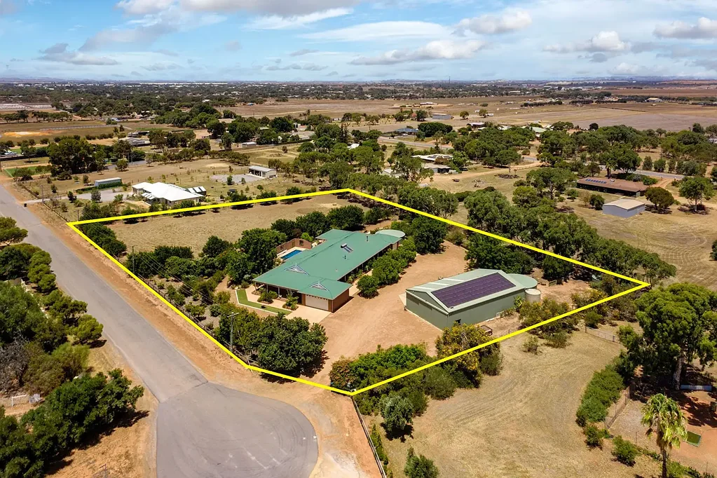 13 Wellington Road, Woorree, WA 6530