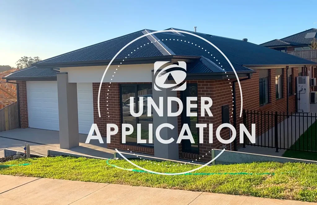 LUXURIOUS CUSTOM BUILT HOME PACKED WITH FEATURES!!!