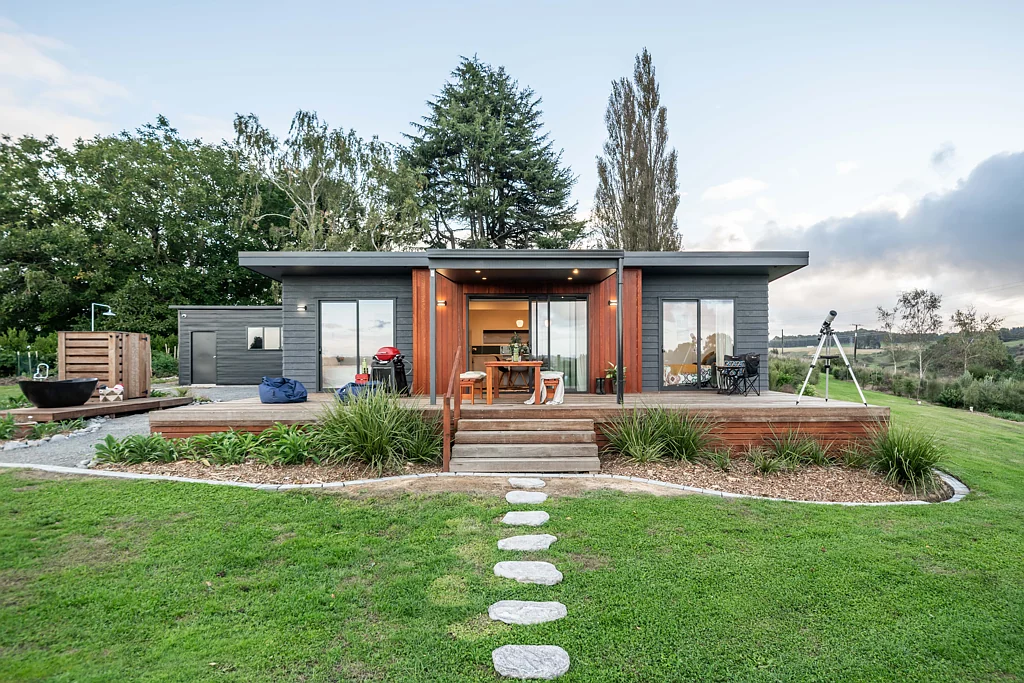 Cambridge 2Moenga Modern Country Living – 2 Bedroom Sanctuary
