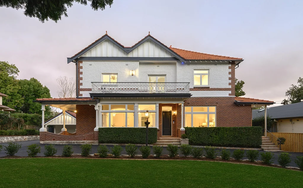 Pymble 6 Slaapkamer Exquisite restoration and revival of landmark 'The Knoll'