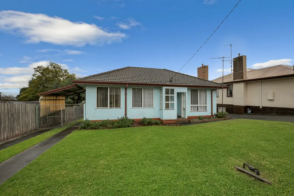22 Charles Street, Moe, VIC 3825