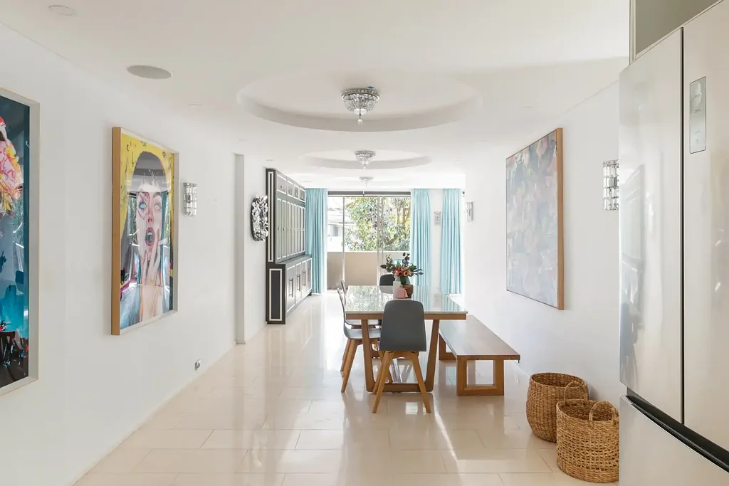 Darlinghurst 2ਬੈੱਡਰੂਮ Two-bedroom city home / bespoke details and masses of storage