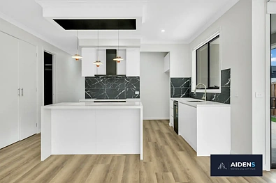 5 Strong View, Fraser Rise, VIC 3336, 4房, 2浴, House