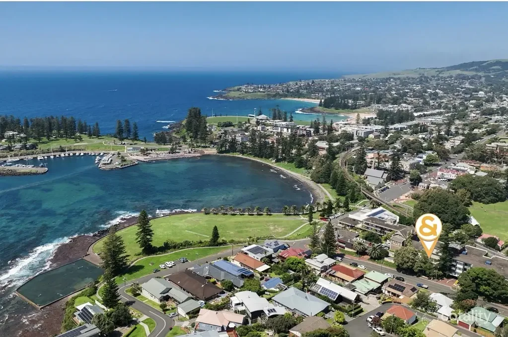 Kiama 1બેડરૂમ A Conveniently Located Investment Studio with Views.