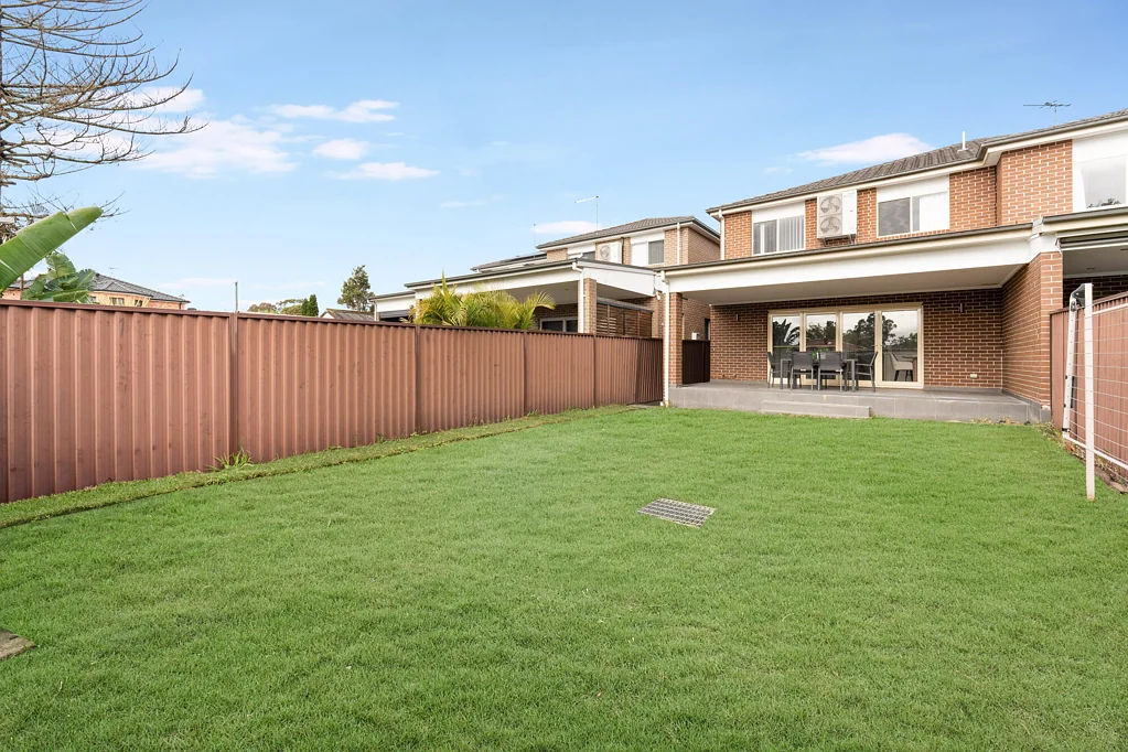 Panania 5Zimmer The Ultimate Family Oasis: Luxury, Space, and Location in Panania