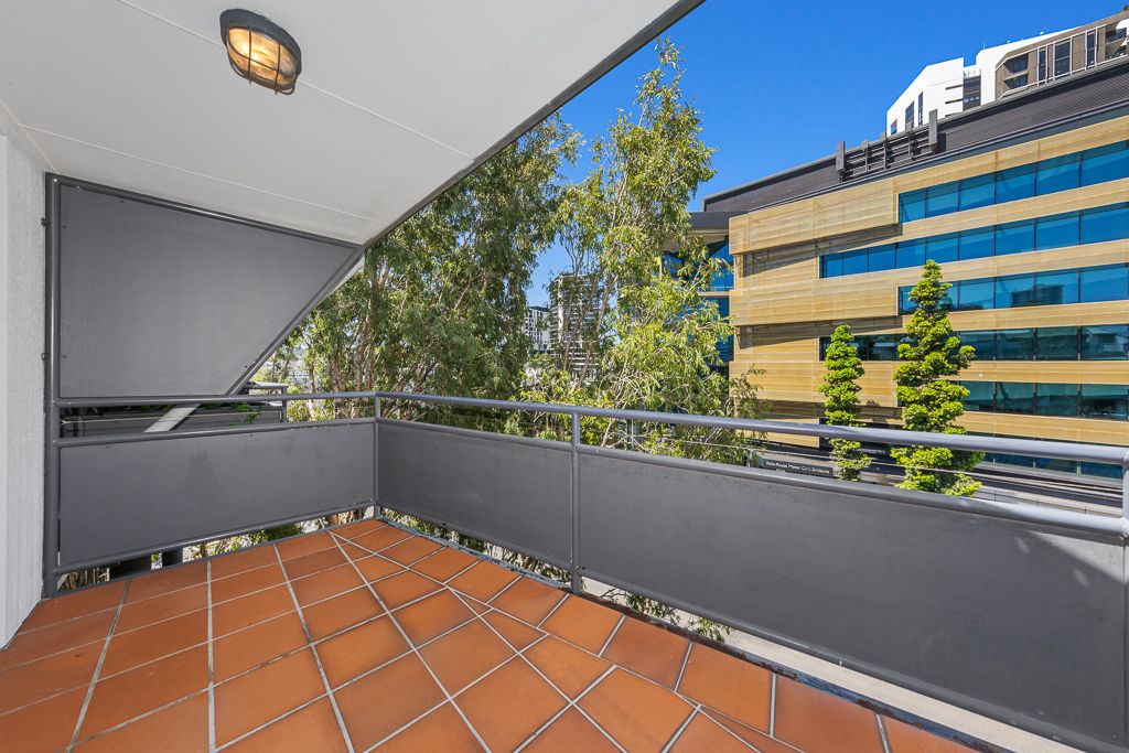 UNIT 11 4 COWLISHAW ST, BOWEN HILLS QLD 4006, 0 غرف, 0 حمامات, Townhouse