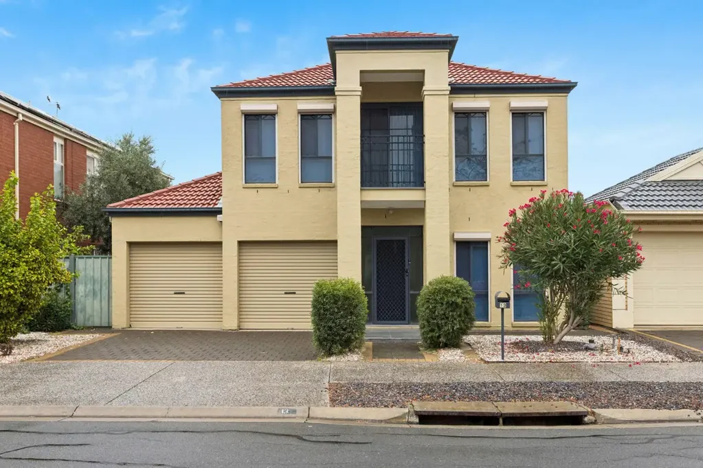 13 Lord Howe Crescent, Mawson Lakes, SA 5095