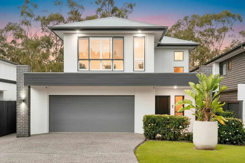 Brookwater 4房 豪华生活，尽享高尔夫球场美景 Luxury living with amazing Golf Course Views