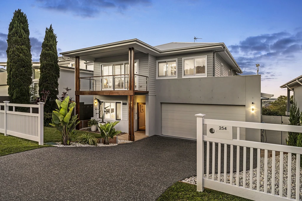 254 Scenic Drive, Merewether Heights, NSW 2291