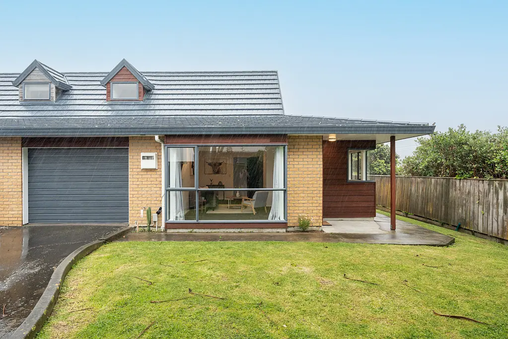 Tawa 3Zimmer STARTING OUT OR SLOWING DOWN