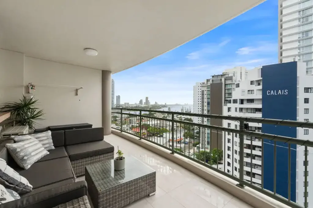 Main Beach 1房  Oversized 104m2 Main Beach Apartment | North-Facing with Broadwater Views