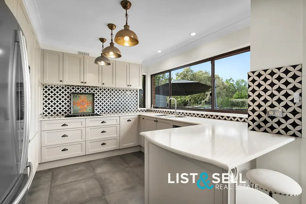 Ambarvale 4 Slaapkamer Dream Family Living with Stunning Treetop Views & Perfect for Entertaining
