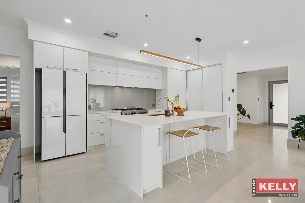 Modern Family Living in Prime Kewdale Location!