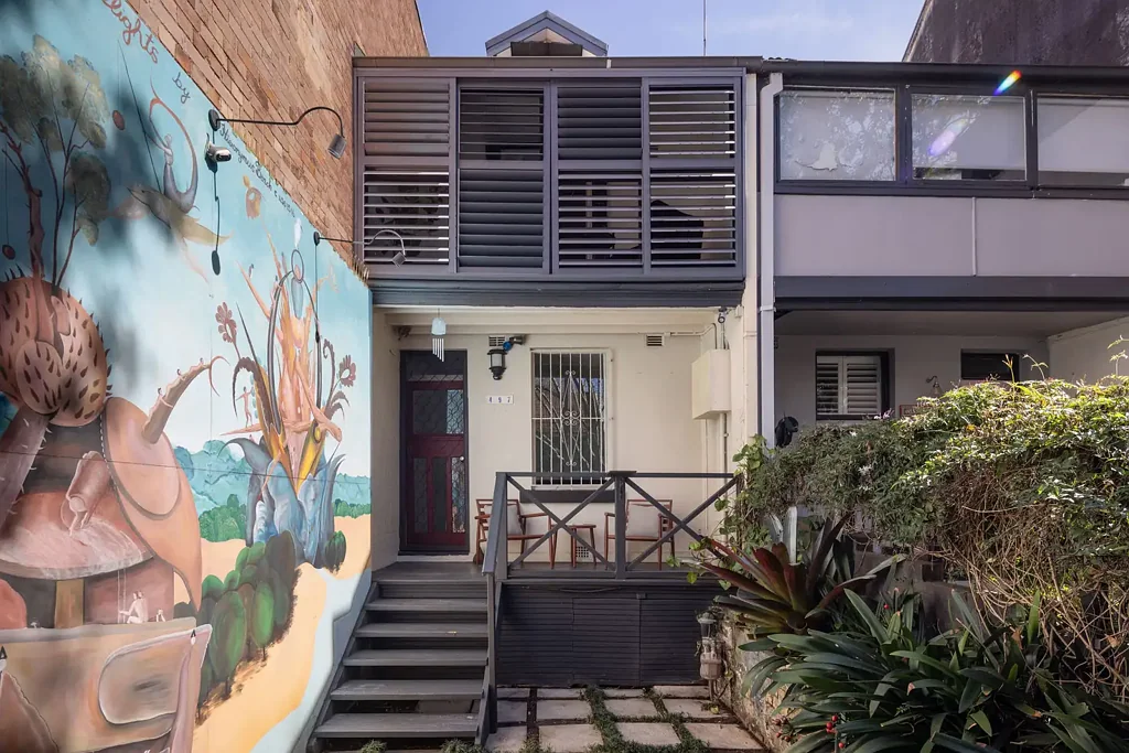 Surry Hills 3 Slaapkamer Renovated Mixed Use terrace / village heart of Crown Street