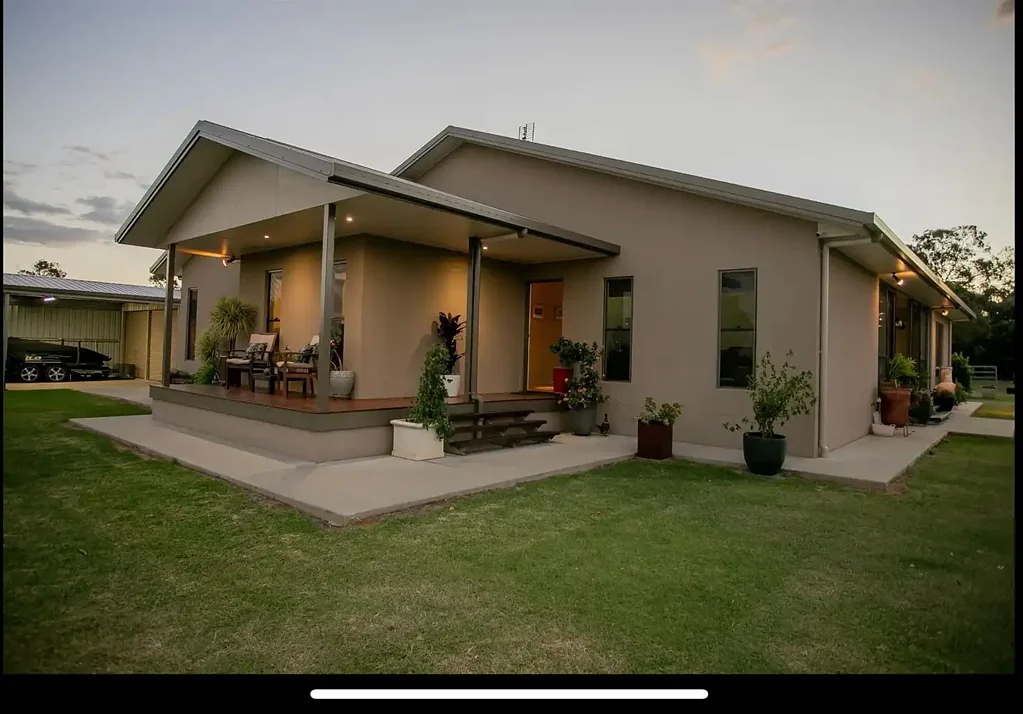 Chinchilla 4Kwarto Large quality family home.