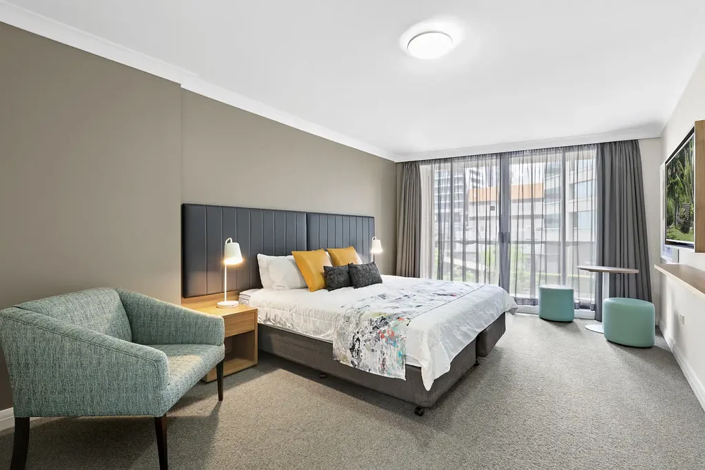 Contemporary Studio In An Unbeatable Location