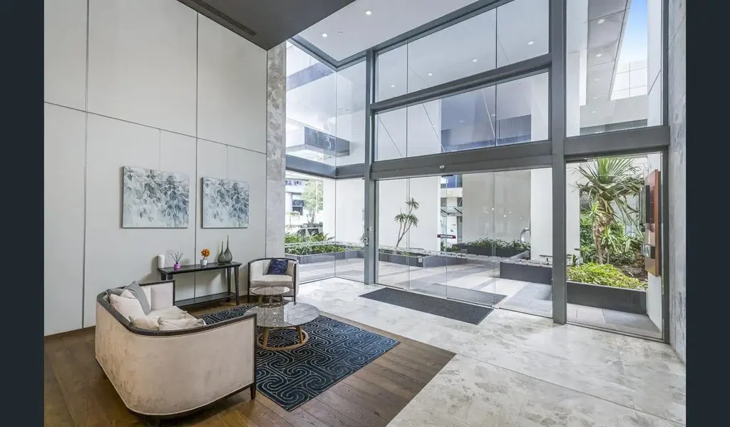 Modern City Living – Studio Apartment - Water bills included in rent