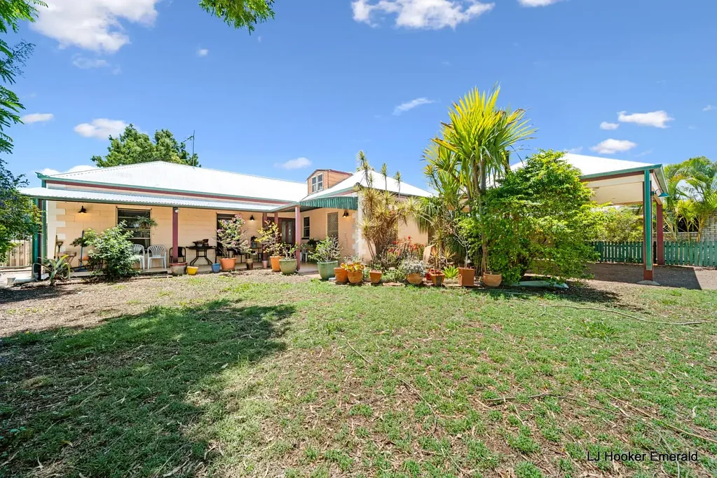 4 Martin Place, Emerald, QLD 4720