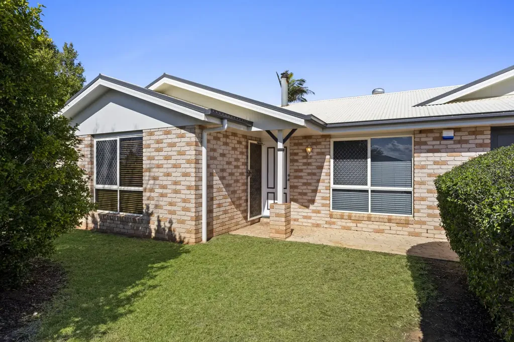 Comfortable Family Home in a Quiet Glenvale Court
