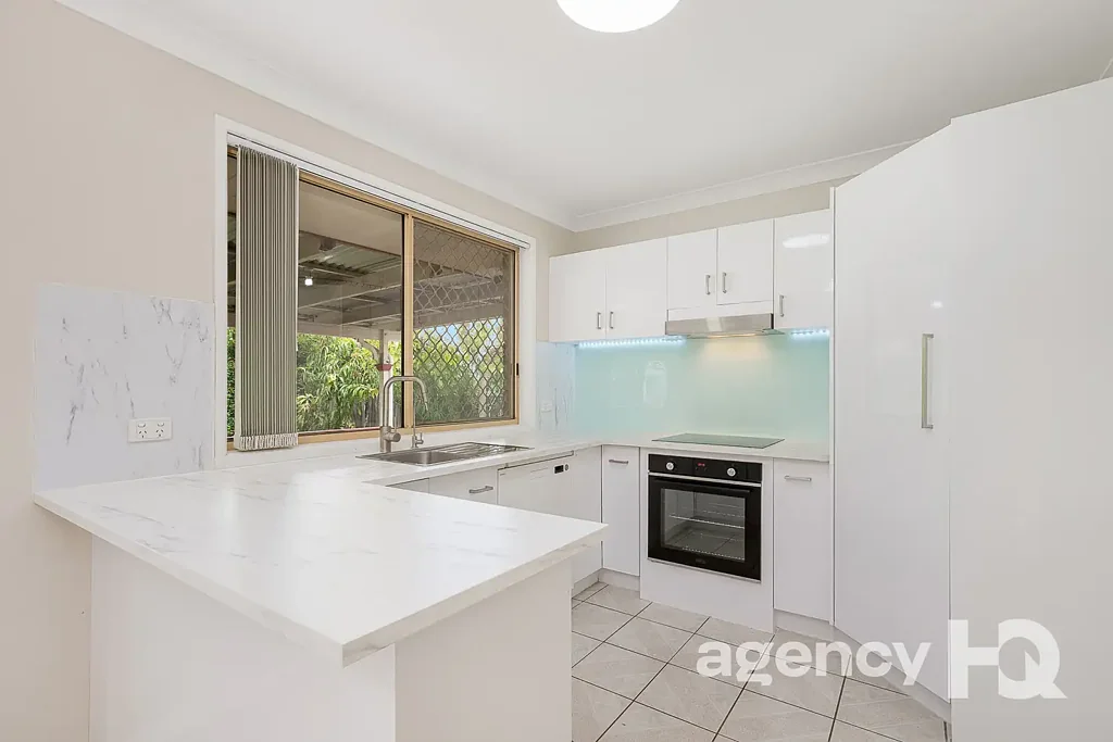5 Chifley Drive, Bethania, QLD 4205