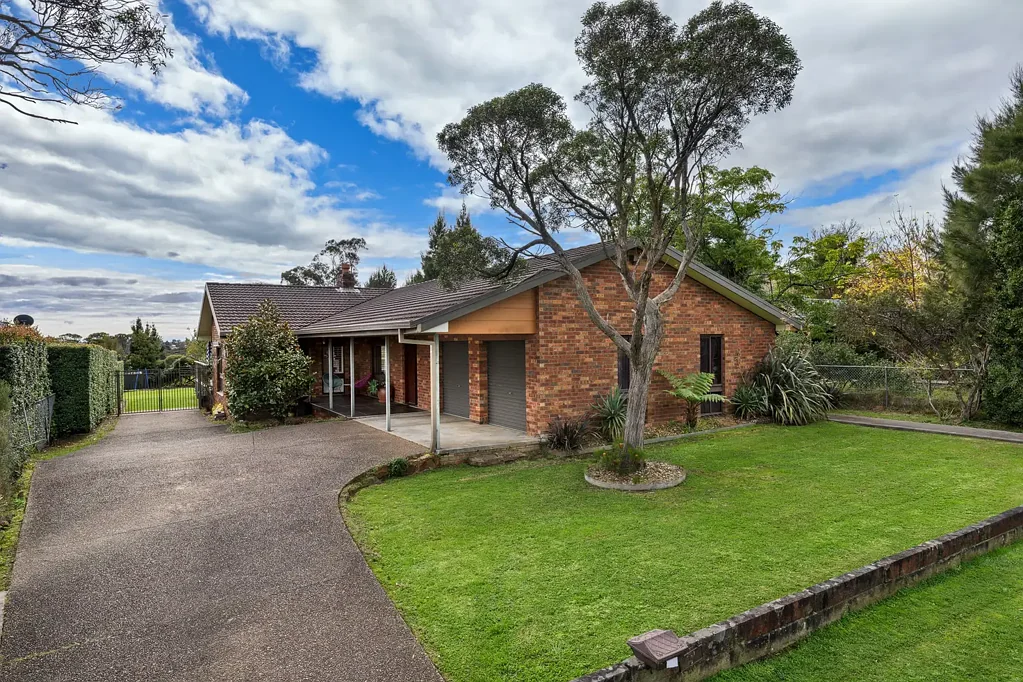 Wentworth Falls 5房 若隐若现的悬崖美景 Filtered escarpment views