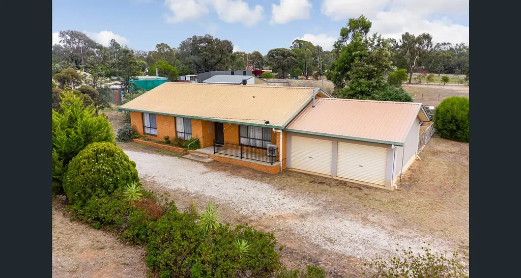 Huntly 3房  34 Egans Road