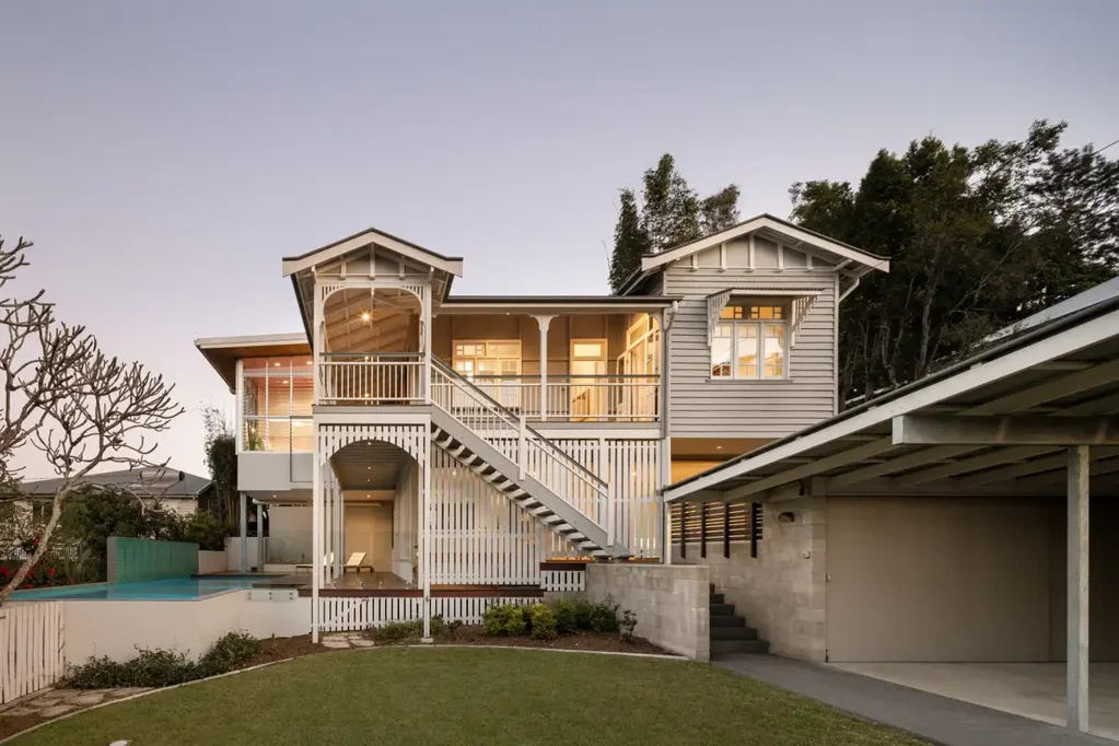 Toowong 5ห้องนอน Family Queenslander on 1164m2 With Breathtaking City Views