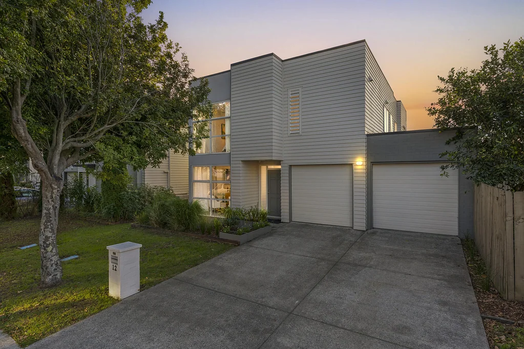 Takanini 4ห้องนอน Modern, renovated living in Addison Park