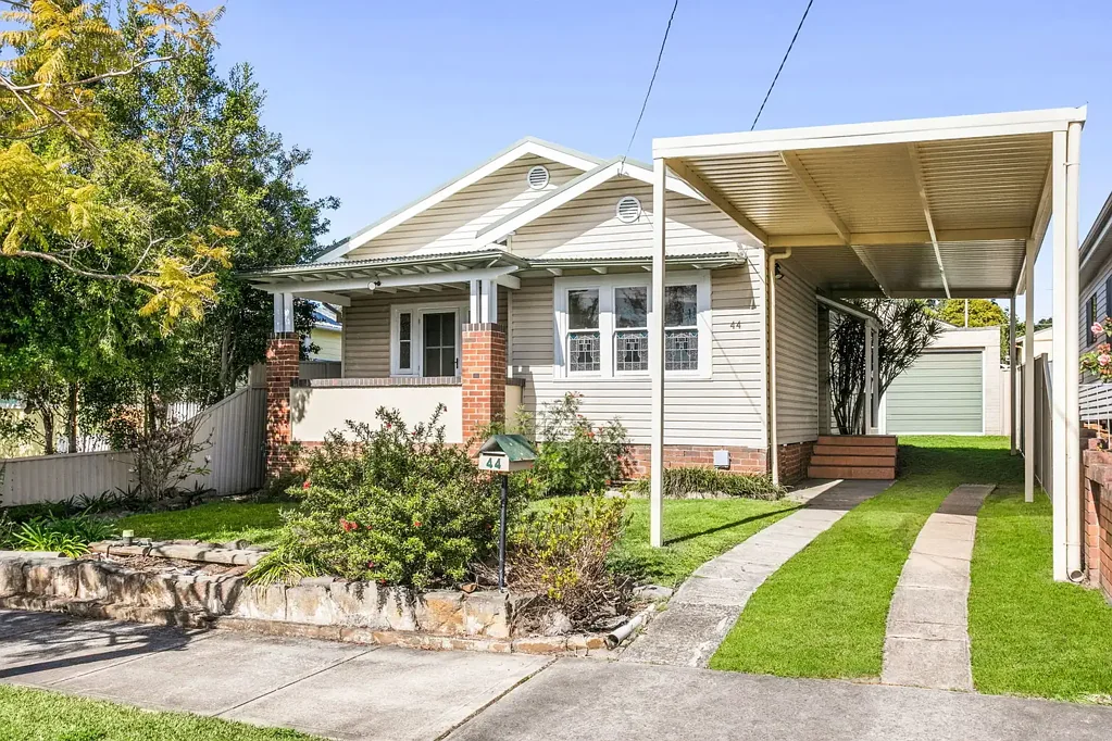 Lidcombe 2બેડરૂમ Freestanding home offered for the first time in over 30 years