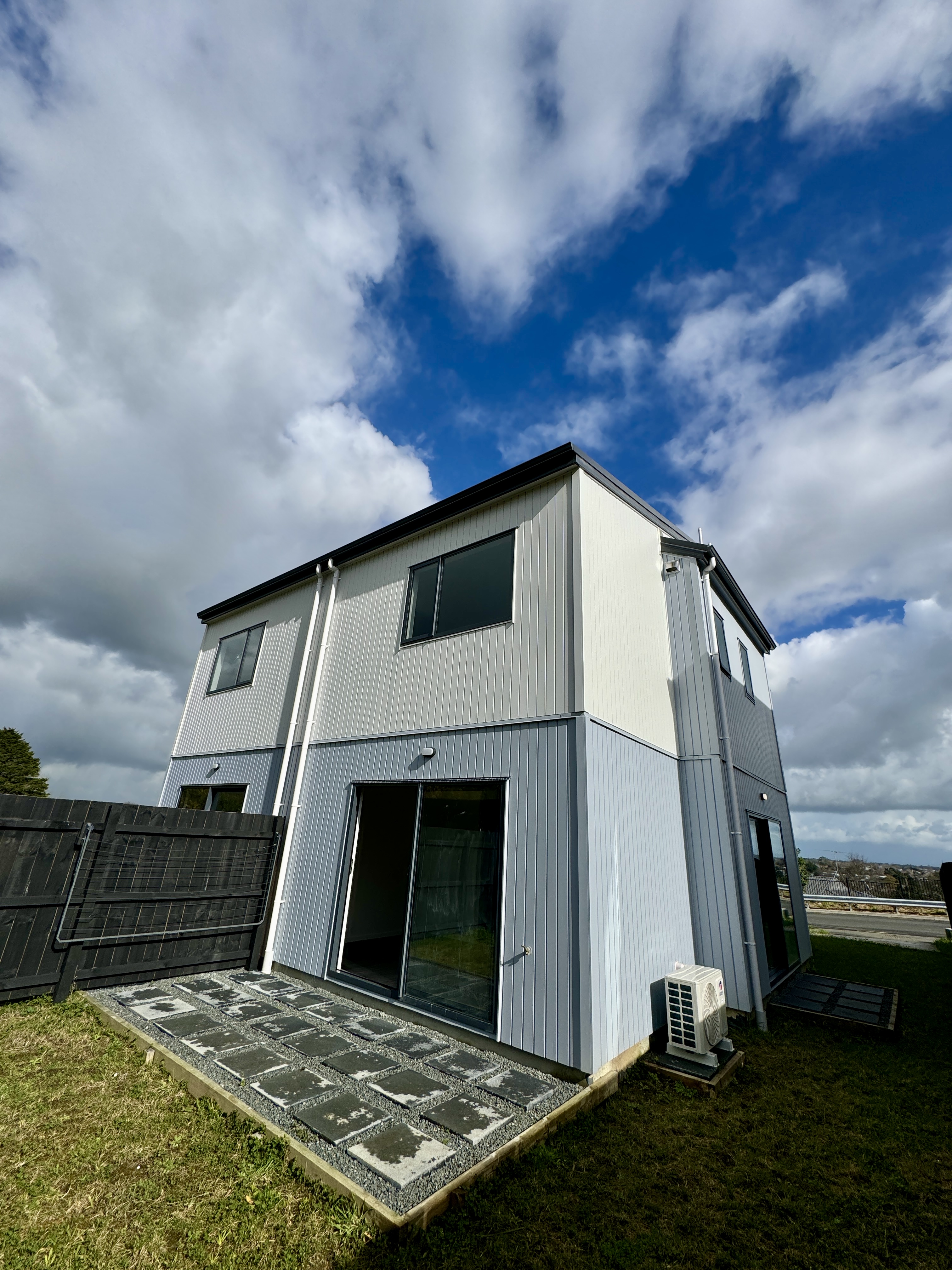 64b Crestview Rise, Papakura, Auckland - Papakura, 3 rūma, 0 rūma horoi, Townhouse