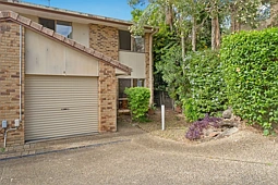 8/125 Overland Drive, Edens Landing