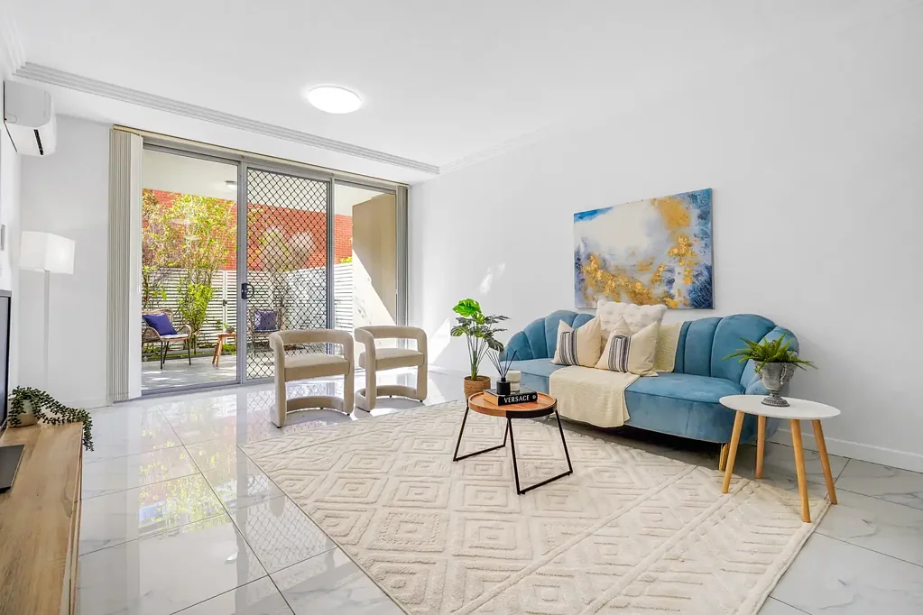 Westmead 2ਬੈੱਡਰੂਮ GROUND FLOOR UNIT WITH SUNNY COURTYARD