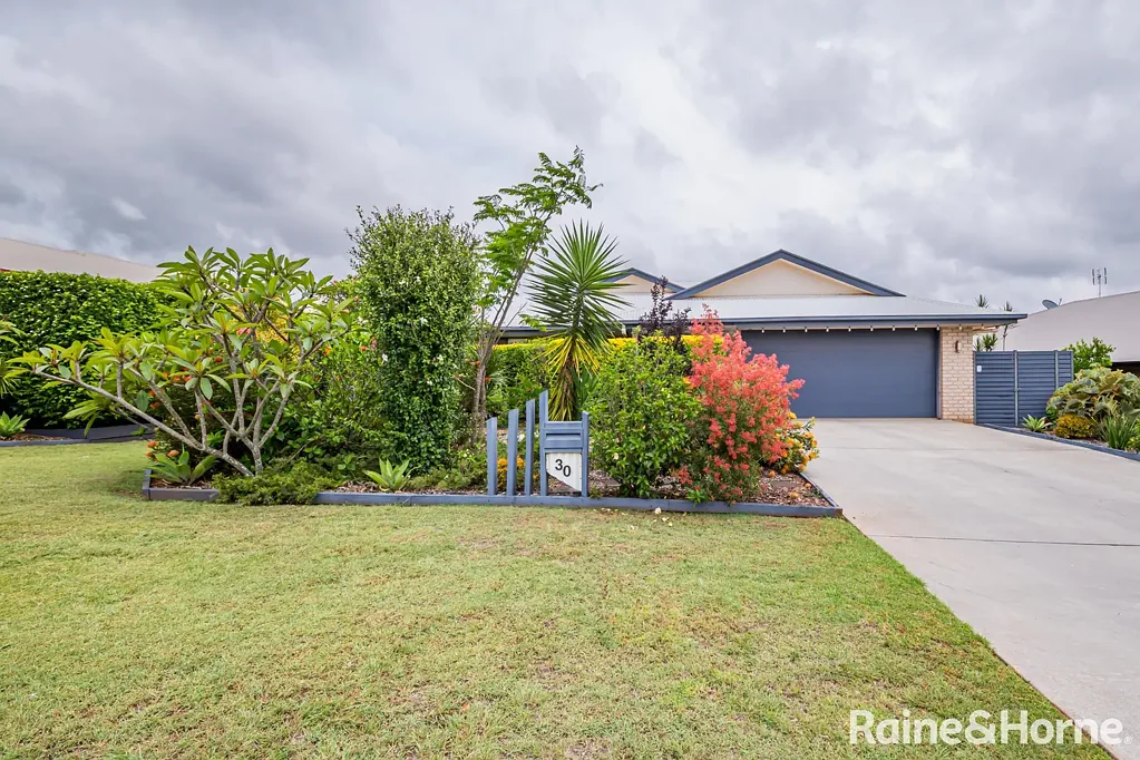 30 Hillview Parade, Kingaroy, QLD 4610