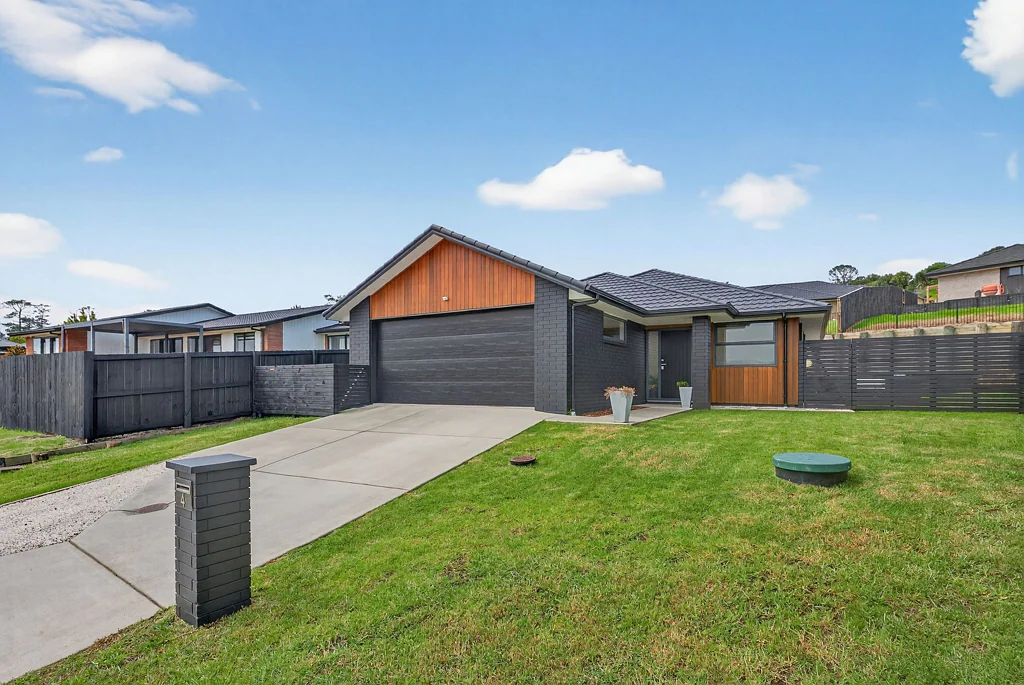 4 Porokaiwhiri Avenue, Helensville, Rodney, Auckland