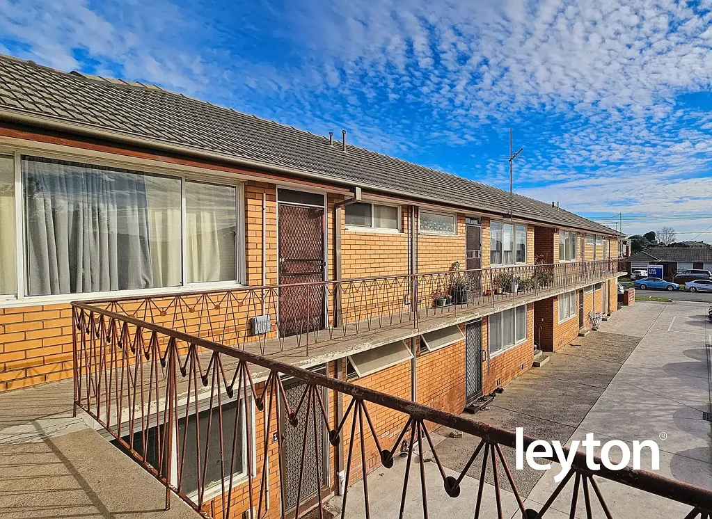 Walking distance to Springvale Central. . . .