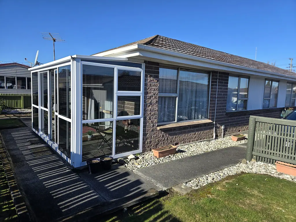 Balclutha 2Kwarto Flat ready to move into "now"
