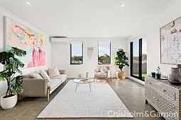 28/125 Ormond Road, Elwood