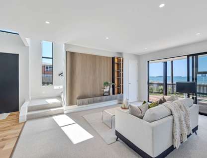 58 The Esplanade, Eastern Beach, Manukau City, Auckland, 5部屋, 4バスルーム, House