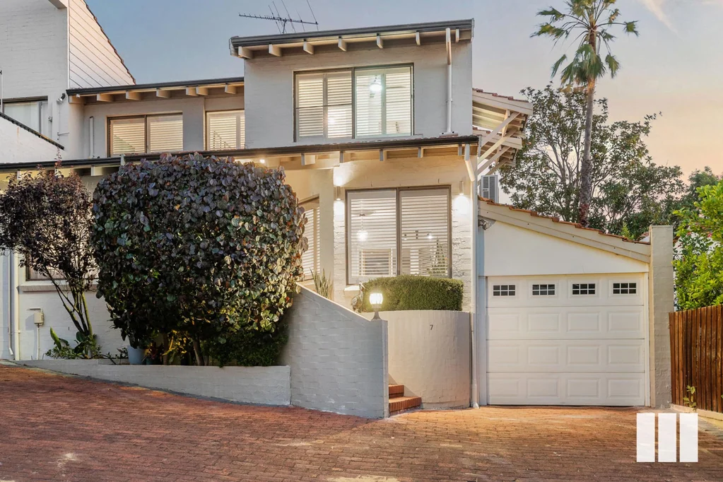 7/23A Karoo Street, South Perth, WA 6151