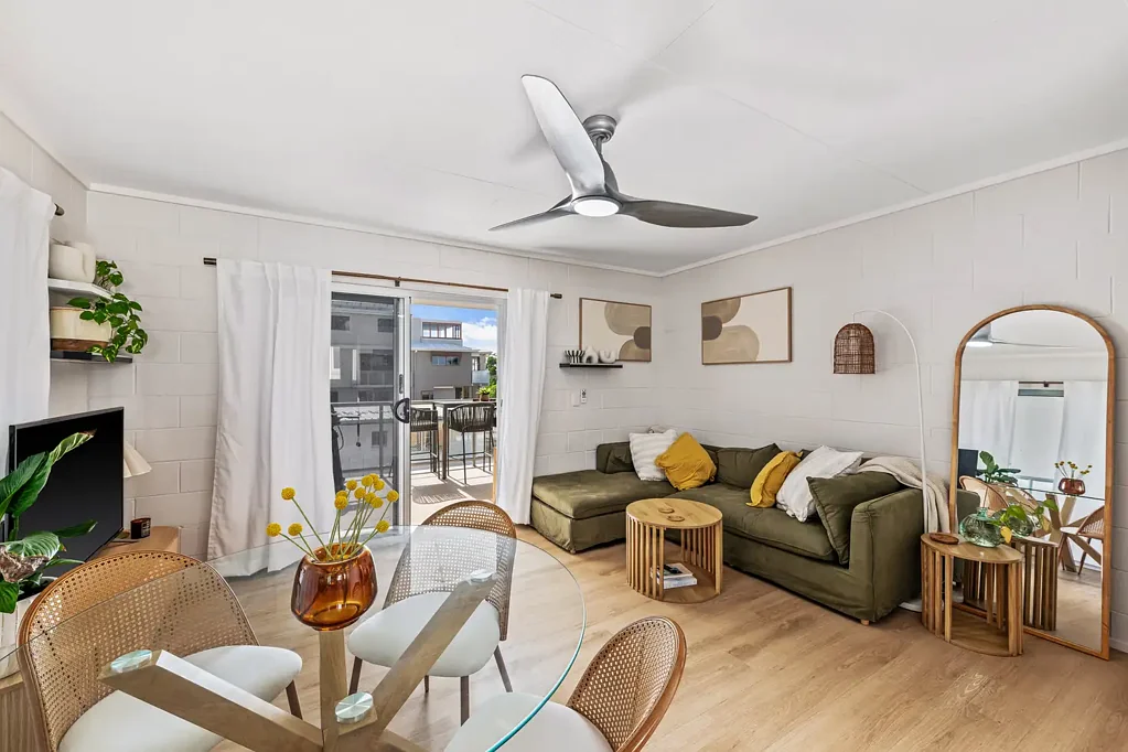 Maroochydore 2غرفة نوم COTTON TREE BEACHSIDE UNIT - RENOVATED